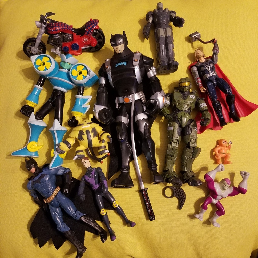 Action figures Batman Pokemon toys